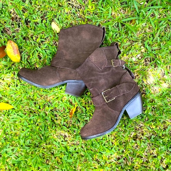 Dolce Vita Leather Western Boots - Picture 3 of 9